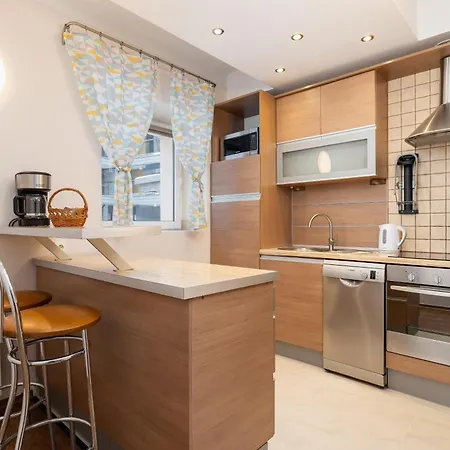 Apartment Family Near Galeria Kazimierz Cracow By Renters